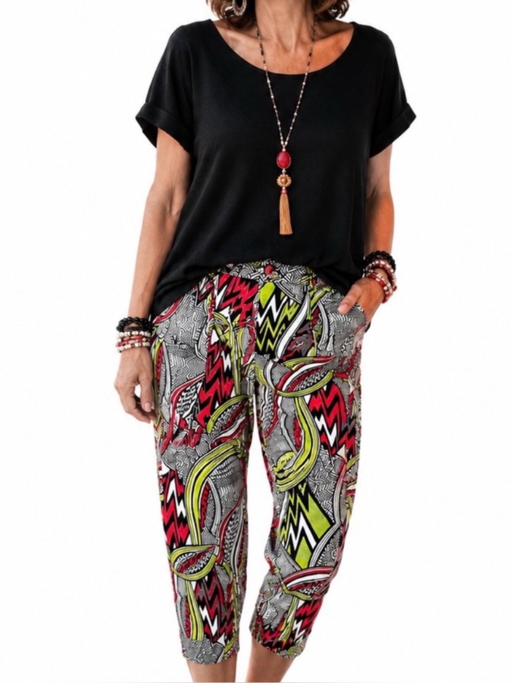 NWOT Masseys Women’s Abstract Denim Capris Cropped Pants Tribal Neon Eclectic